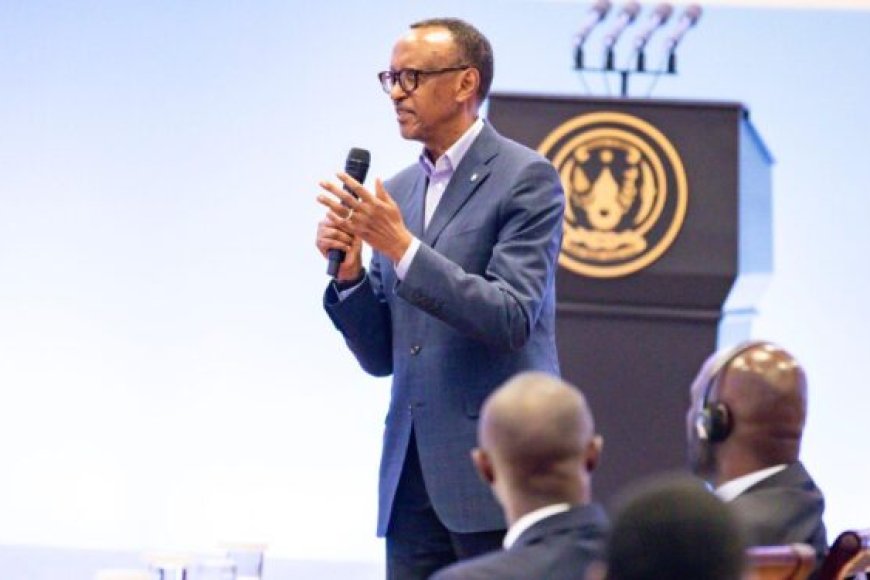 Perezida Kagame yanenze abambara ubusa ku mbuga nkoranyambaga