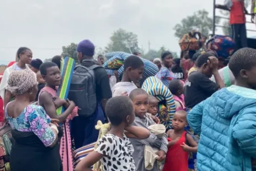 Impunzi zirenga 300 zasubiye muri RDCongo