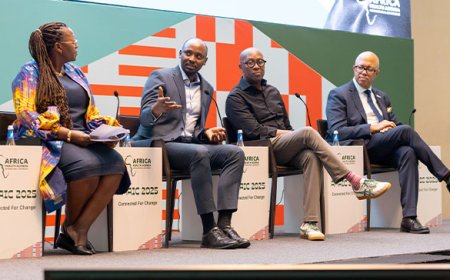 Ntidutewe ubwoba n'uwahagarika inkunga yaduhaga mu bijyanye n'Ubuzima-Dr Sabin Nsanzimana