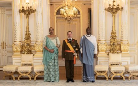 Amb. Munyangaju yashyikirije umwami Prince Guillaume impapuro zimwemerera guhagararira u Rwanda muri Luxembourg