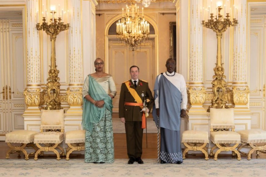 Amb. Munyangaju yashyikirije umwami Prince Guillaume impapuro zimwemerera guhagararira u Rwanda muri Luxembourg