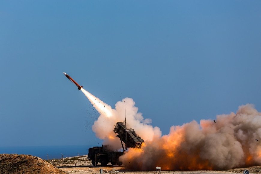Abahouthis barashe igisasu cya ballistic kuri Israel