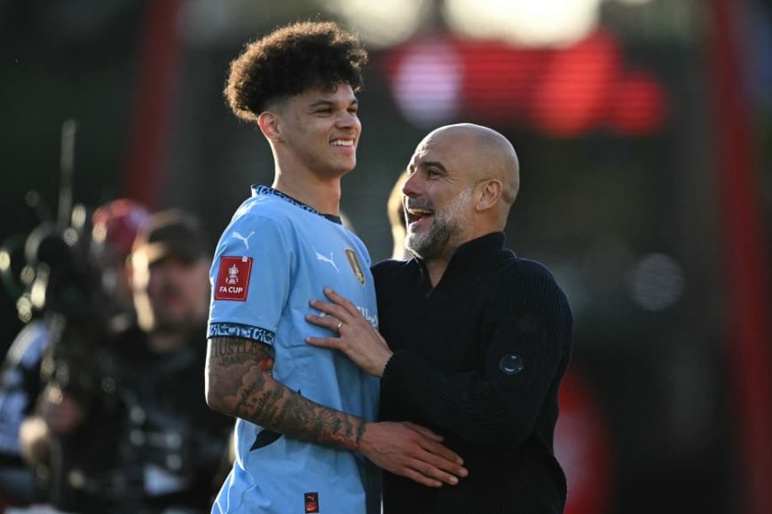 Pep Guardiola yatangaje ikintu yicuza yakoze muri FC Barcelona yirengaje muri Man City