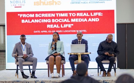 Abana basaga 50 bahuguwe ku mikoreshereze y'imbuga nkoranyambaga (Amafoto)