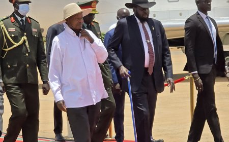 Perezida Museveni yagiye i Juba guhura na mugenzi we  Salva Kiir