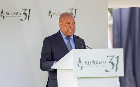 Perezida wa Sena y’u Rwanda yagaragaje ko ubutegetsi bubi bwakoze Jenoside yakorewe Abatutsi bwayikomoye ku bakoroni b’u Bubiligi