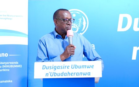 Nyamasheke: Min.Bizimana yahaye umukoro abahamijwe ibyaha bya Jenoside yakorewe Abatutsi bari hafi kurangiza ibihano