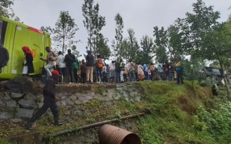 Kamonyi: Impanuka y'imodoka yaguyemo babiri abandi barakomereka