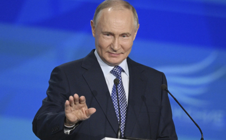 Putin yatanze agahenge k'iminsi 3 mu ntambara na Ukraine