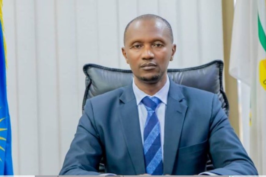 Ntazinda Erasme wari umaze amasaha macye yegujwe ku buyobozi bw’Akarere ka Nyanza yafunzwe