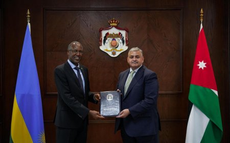 Amb. James  Ngango yatanze impapuro zimwemerera guhagararira u Rwanda muri Jordanie