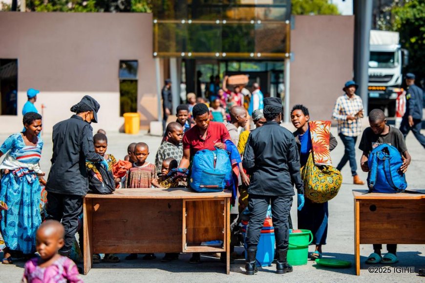 796 more Rwandans who were previously held hostage by the FDLR are returned to Rwanda