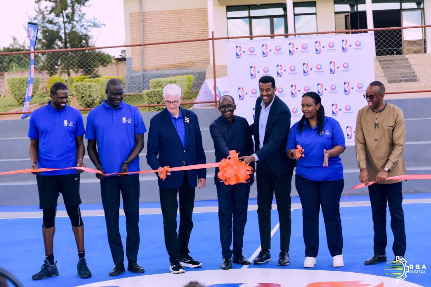 AMAFOTO- Hafunguwe ikibuga cya BasketBall