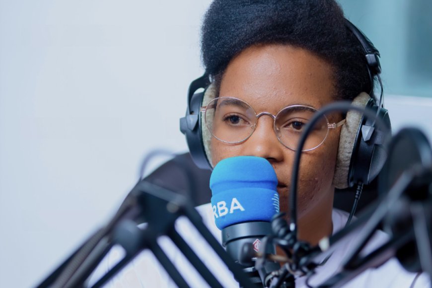 Byukusenge Claire yasohoye indirimbo yibutsa abantu ko ntaho Imana itagukura