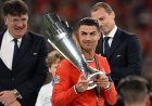 Cristiano Ronaldo watwaye igikombe yongeye gukora andi amateka