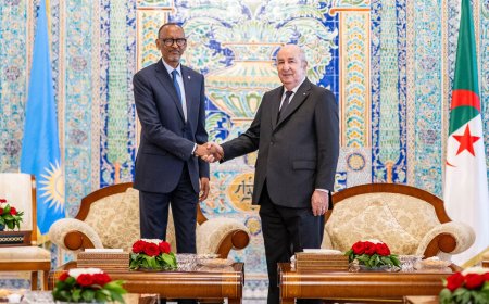 Perezida Kagame yageze muri Algérie mu ruzinduko rw’akazi-AMAFOTO