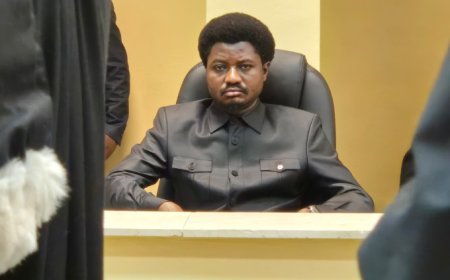 Constant Mutamba yegetse ibibazo bye ku Rwanda