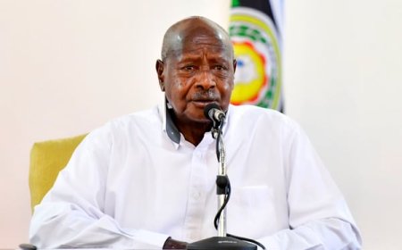 Perezida Museveni yanenze impande zombi hagati ya Iran, Israel na Amerika