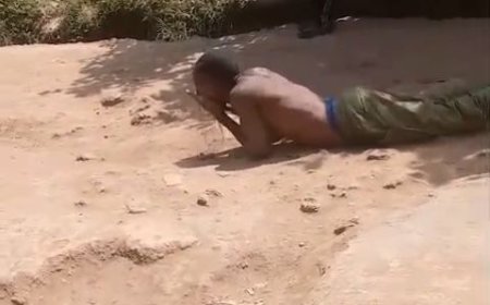 Nyakabanda:Yatunguye benshi ubwo yaryaga imyenda n'amabuye