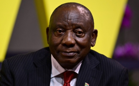 Afurika y’Epfo: Perezida Ramaphosa yirukanye Minisitiri amuziza kudasaba uruhushya
