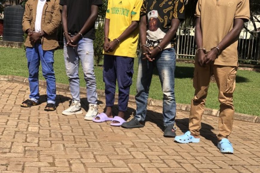 Gatsibo: Batanu bakekwaho kwiba telefone 650 n'arenga miliyoni 30Frw batawe muri yombi