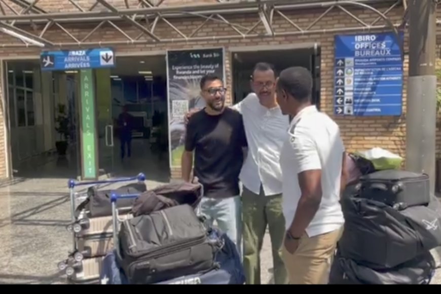 Ikipe ya Rayon Sports yakiriye umukinnyi n'abatoza bayo (Amashusho)