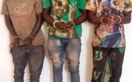 Gasabo: Polisi yafatiye mu cyuho abantu batatu batekaga kanyanga