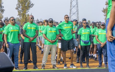 Abagera kuri 320 bitabiriye Giants of Africa bahereye mu muganda