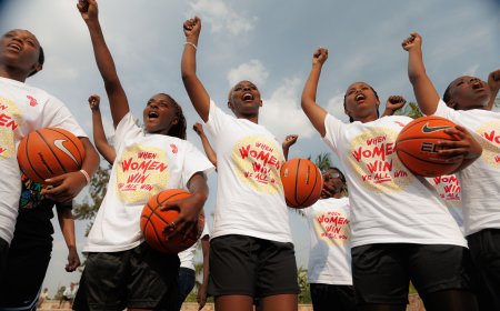 Huye: Abakobwa 50 bitabiriye igikorwa cyo kwegera abaturage