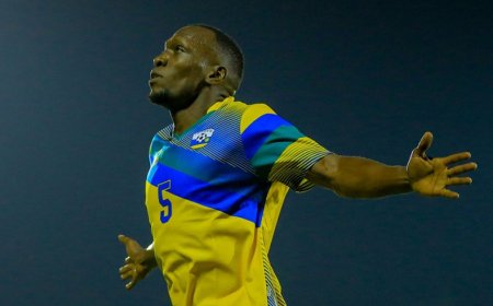 Kagere Meddie yasabye abafana bo mu Rwanda guhinduka