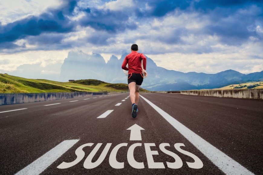 Intambwe zifasha kugera ku ntsinzi udasubiye inyuma