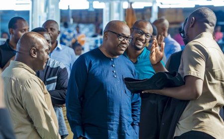 Prime Minister Dr. Nsengiyumva Tours Musanze Industrial Park, Including Textile Factory