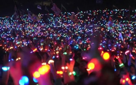 Ayra Starr na Burna Boy bagaragaye mu gitaramo cya Coldplay