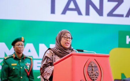 Tanzanian President Reminds Journalists That "Pens Can Be Mightier Than Bullets"