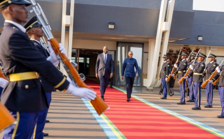 Perezida wa Mozambique yasoje uruzinduko yagiriraga mu Rwanda