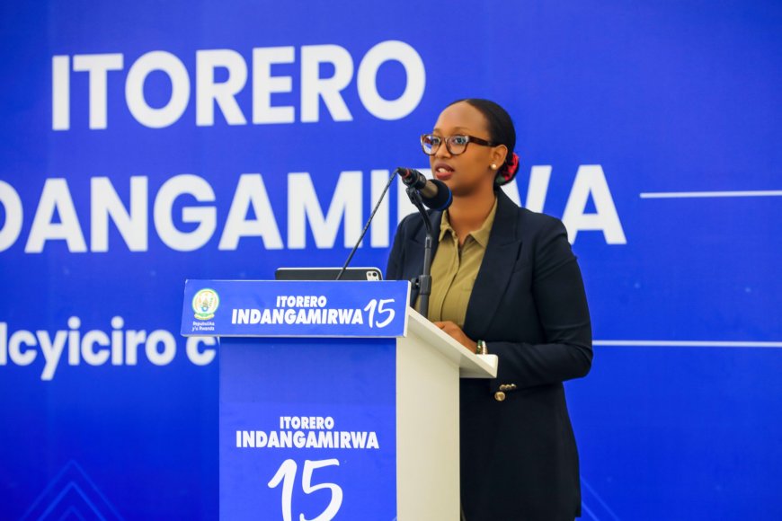 RDB’s Michelle Umurungi Inspires Indangamirwa Youth with Insights on Rwanda’s Investment Opportunities