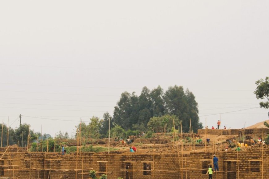 Rutsiro: Hari imiryango 711 yasenyewe n’ibiza itaratuzwa