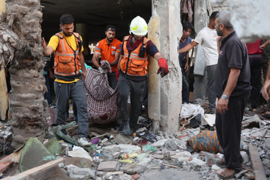 Israeli Strikes on Gaza’s Nasser Hospital Kill 15, Including Four Journalists