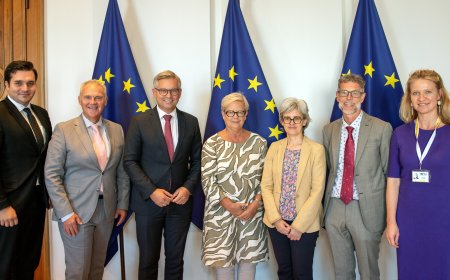 EU yafatiye ibihano bishya abantu n’ibigo bivugwaho guteza intambara y’Uburusiya