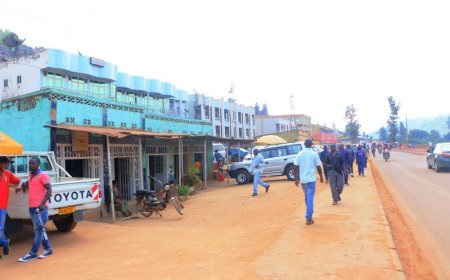 Gatsata: Impanuka ya Coaster yapfiriyemo abantu babiri