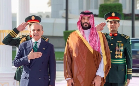 Saudi Arabia na Pakistan basinye amasezerano y’umutekano