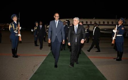 Perezida Kagame yatangiye uruzinduko rw’akazi muri Azerbaijan, hitezwe amasezerano mashya y’ubufatanye