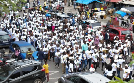 Abanya Guinea bemerewe kongera gutora Perezida nyuma y’imyaka 5 bikuweho