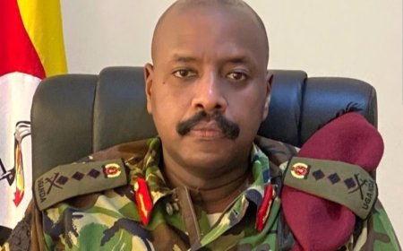 Gen Muhoozi yavuze ko nta mu Civile uteze kuyobora Uganda uko byagenda kose