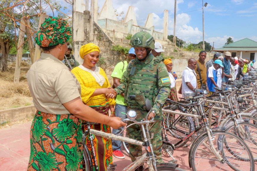 Rwandan Security Forces in mozambique donate bicycles to local leaders in Mocímboa da Praia
