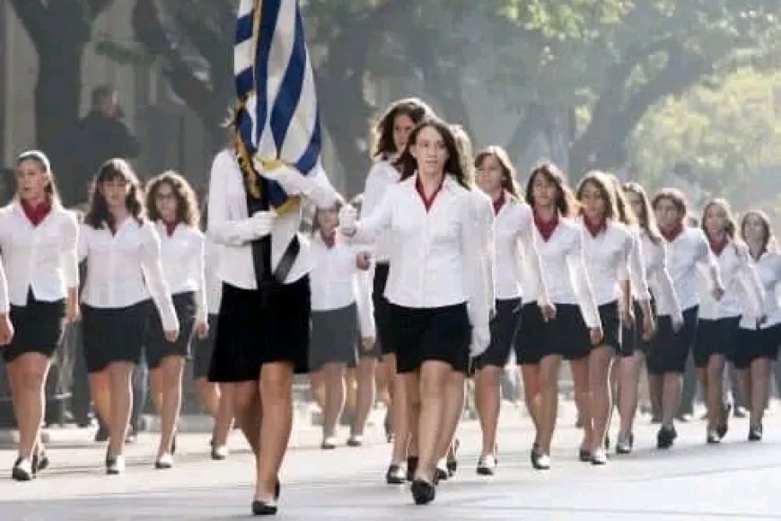 Abaturage banze kubyara! Ubugereki bwafunze amashuri 766