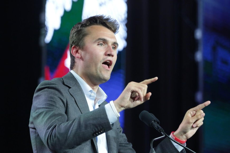 Inshuti magara ya Donald Trump, Charlie Kirk yapfuye arashwe