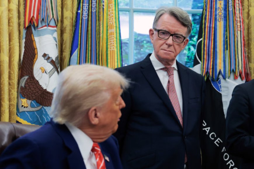 Ambasaderi Peter Mandelson W'ubwongereza muri Amerika yirukanywe ku buyobozi