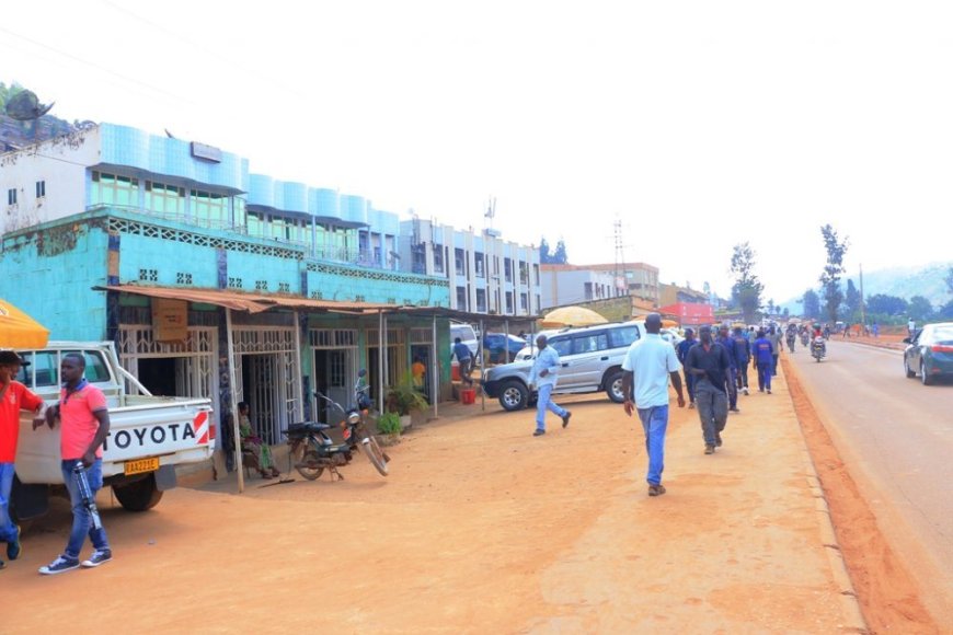 Gatsata: Impanuka ya Coaster yapfiriyemo abantu babiri