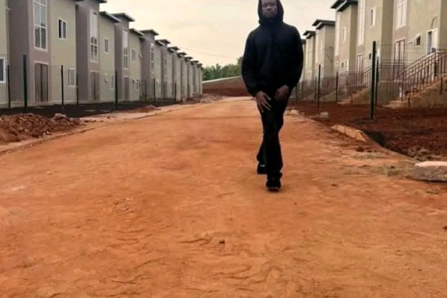 Mr Eazi agiye kumurika inzu yubatse mu Rwanda